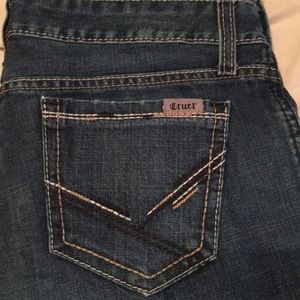 Cruel Denim straight leg Abby jeans!